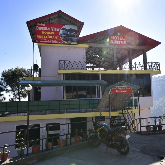 WHISPER Barog Hotel | 8 km from Solan